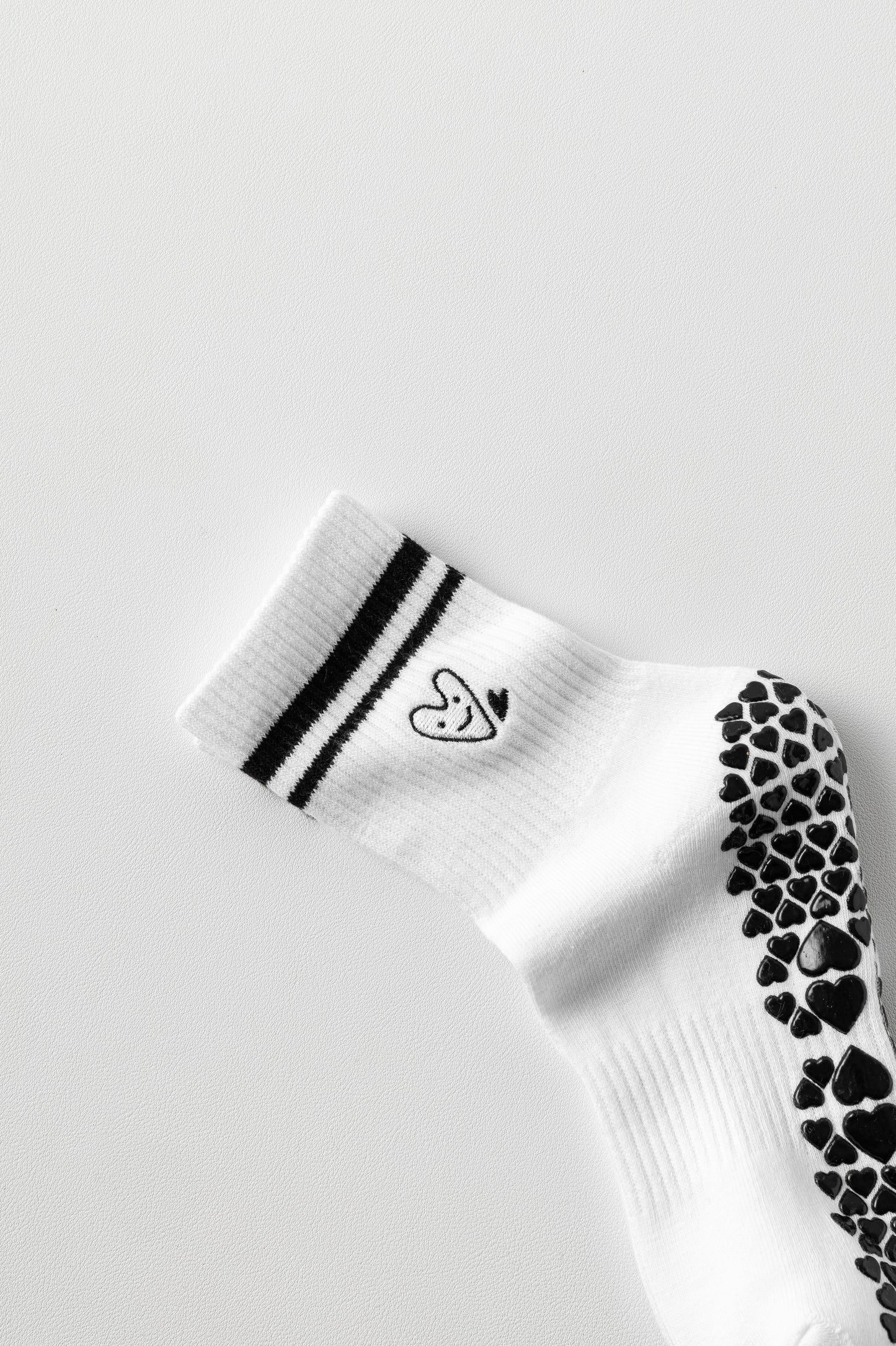 Cute Heart embroidered grip socks - White