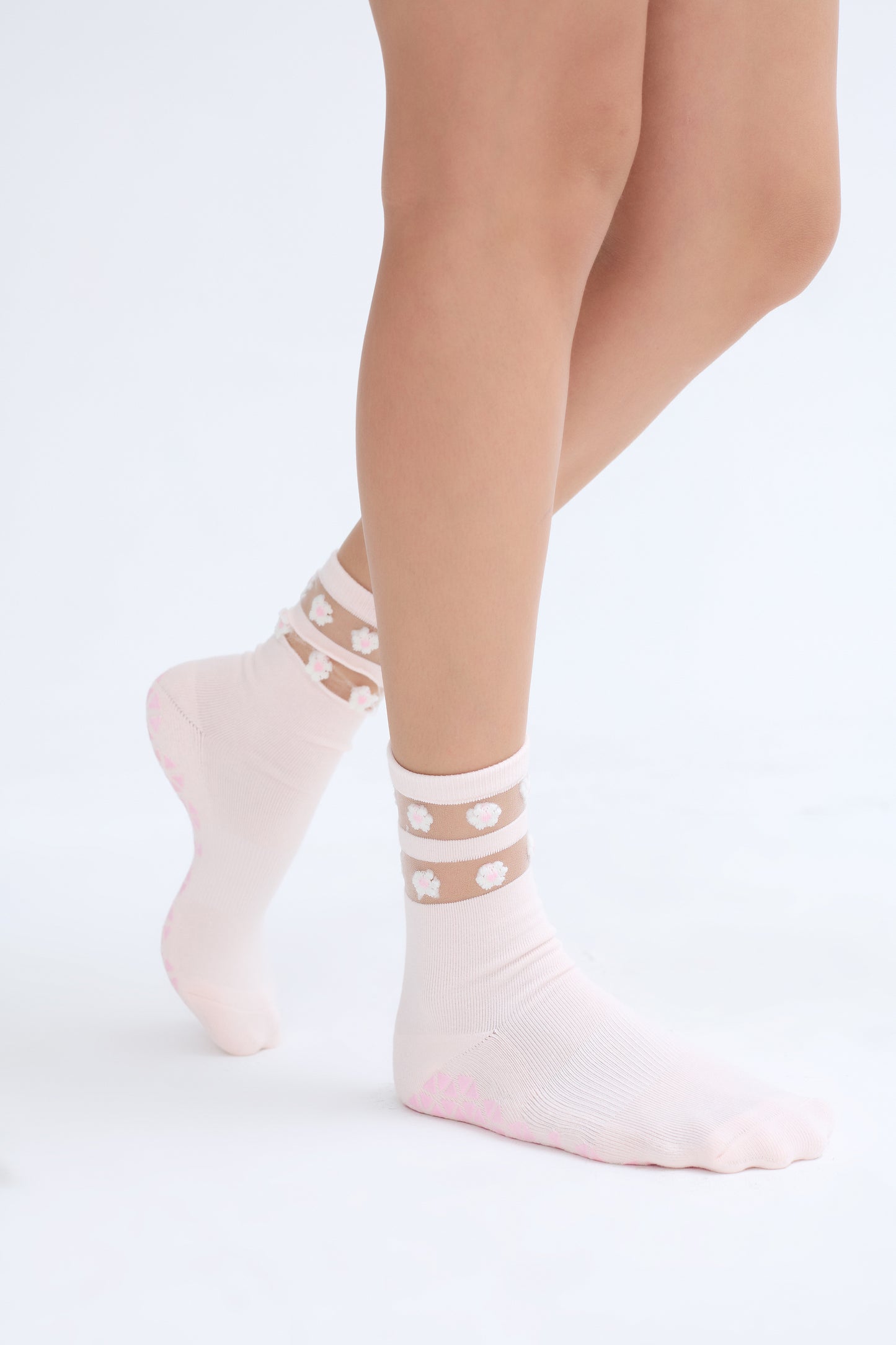 Daisy sheer grip socks